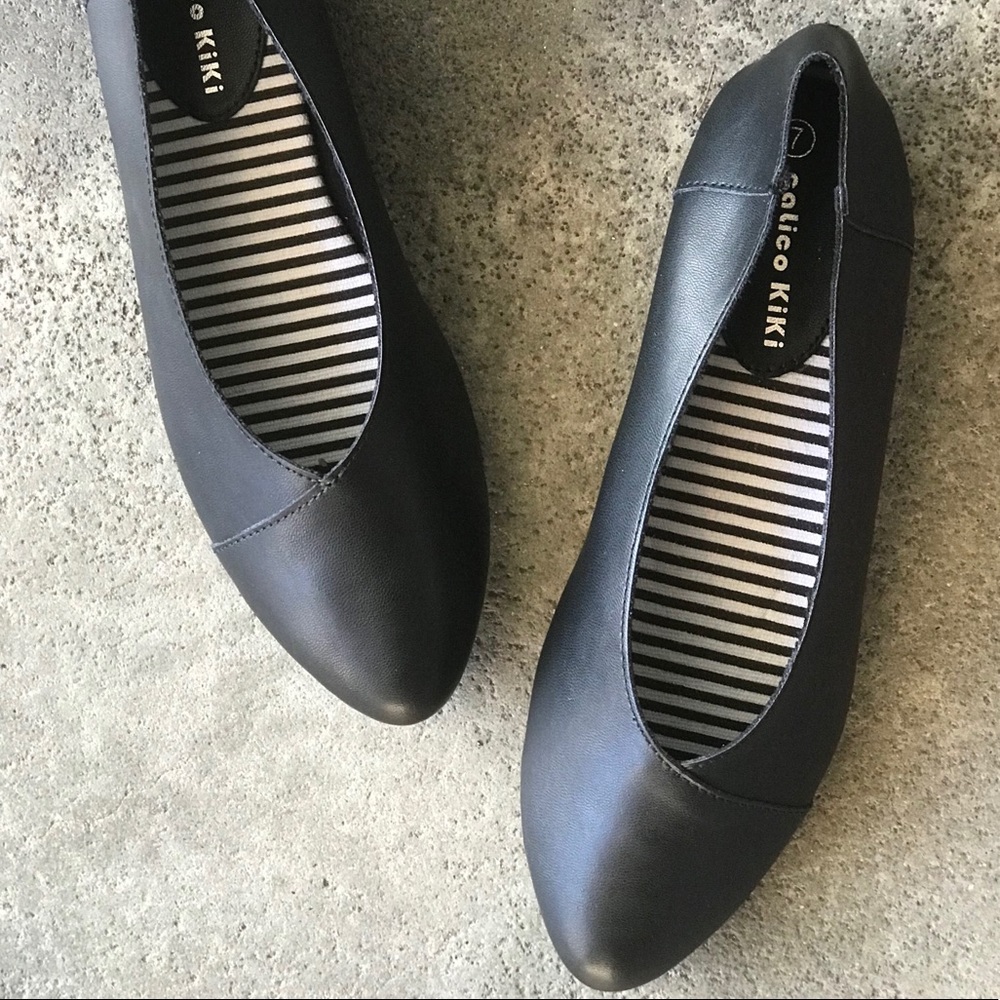 1 LEFT! Calico Black Comfortable Basic Black Flat - Picture 2 of 8